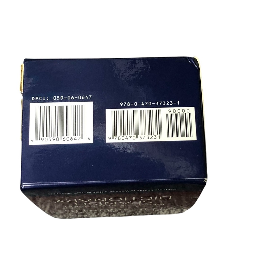 Webster's Pocket size Reference set Dictionary, Thesaurus & Spanish Dictionary - Picture 6 of 8
